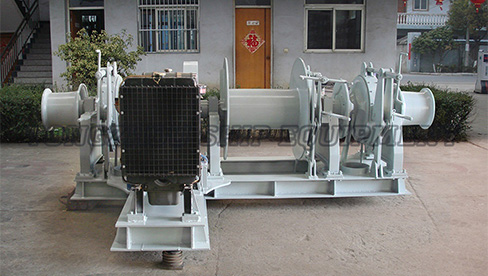 Windlass gabungan bertenaga dan winch tambak diesel